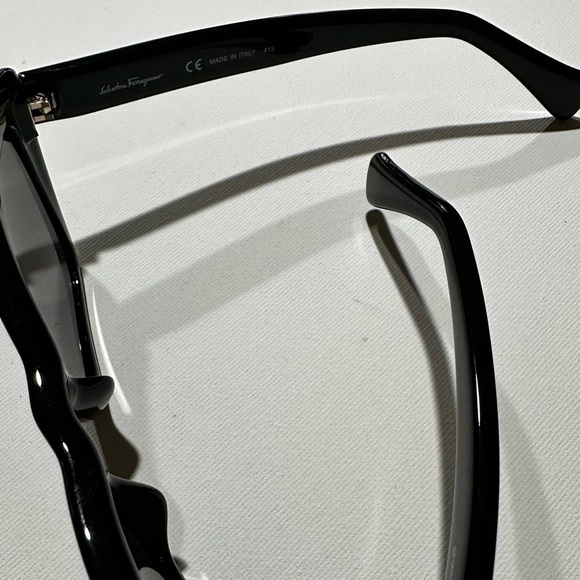 SALVATORE Ferragamo Rectangle Cat Eye Black Sunglasses Gray Anti Reflective UV - Picture 8 of 15